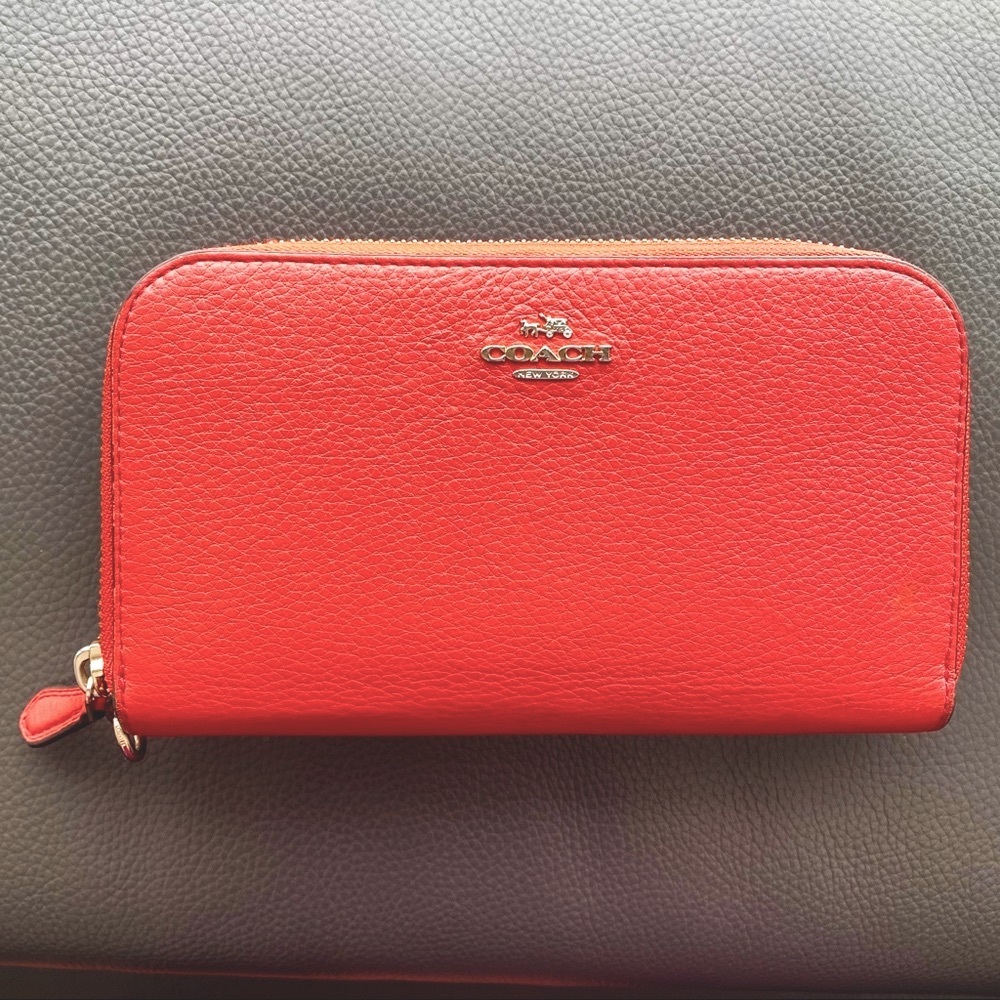 Large Coach Accordion Wallet